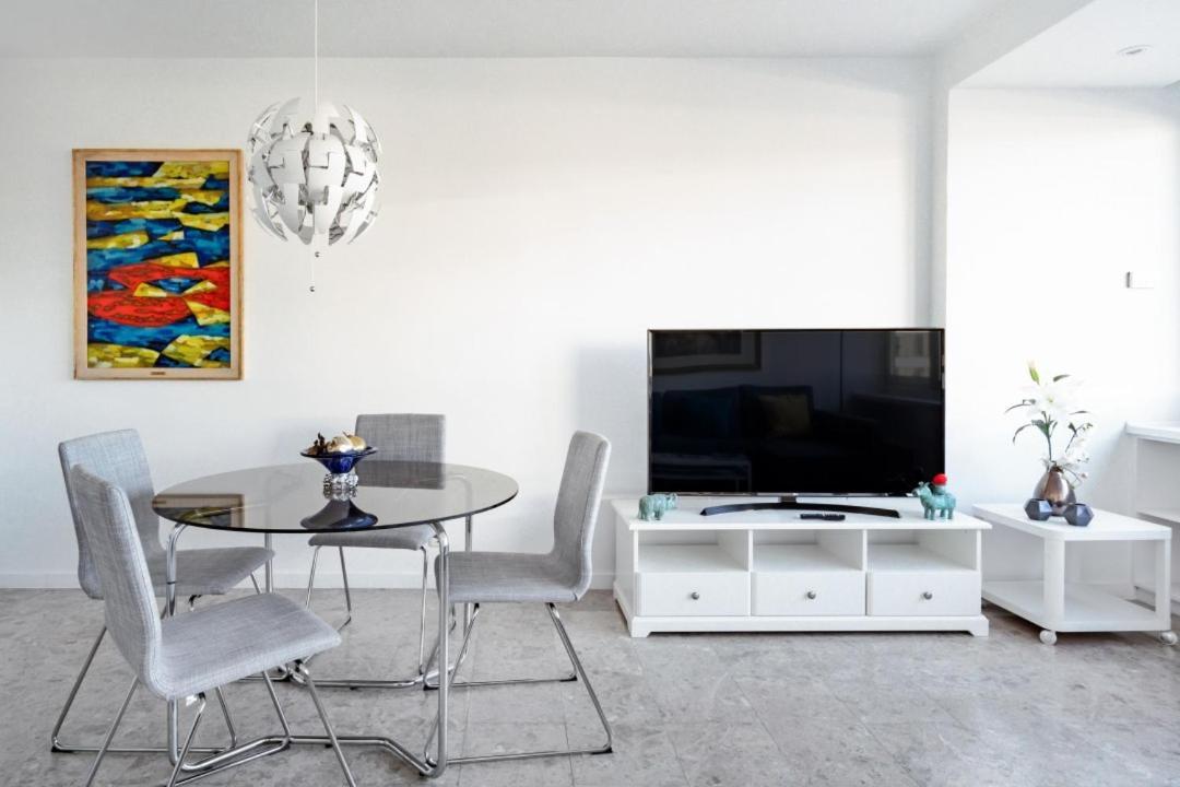 Urbantec Realty - Plaza De Colon — Photos 2